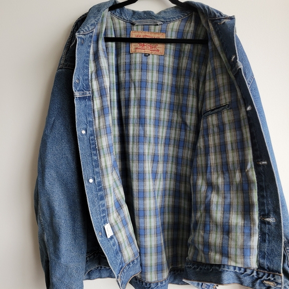 LEVIS Vintage Denim Jacket with Plaid Lining - Picture 3 of 12